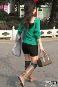 不知火舞被虐图